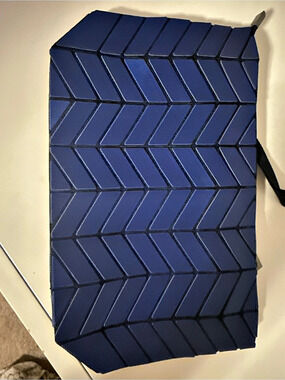 Look alike Bao Bao Issey Miyake Lucent Crossbody Bag Blue Geometric